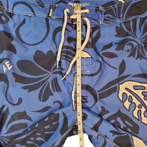 American Eagle Shorts Mens Size 38 Blue Hawaiian Print Drawstring Beach Shorts - Picture 5 of 11